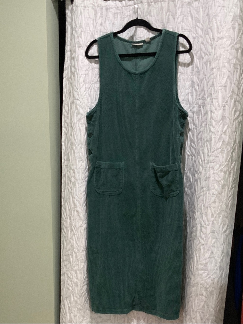 Nordstrom Forest Green Sleeveless Midi Dress with Pockets